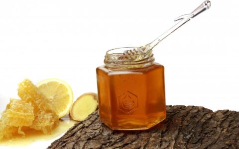 嘴唇干裂怎么修复，修复干裂嘴唇的方法