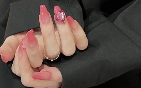 近期（2022夏季）点赞量最高的30款美甲推荐！