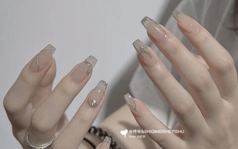 非常适合秋冬做的30款精选美甲一览