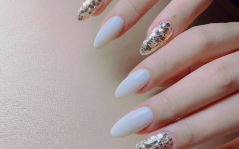 色永远是经典的颜色? 闪闪亮亮的每女生都爱