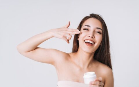 面霜应该怎样涂，如何正确使用面霜