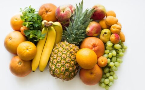 脸上长斑怎么办，脸部有斑怎么样内调外养