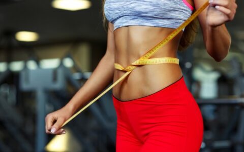 如何练出马甲线，练出马甲线可以这样做