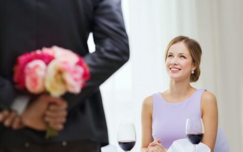 和男朋友关系不冷不热怎么办，情侣怎么改善关系