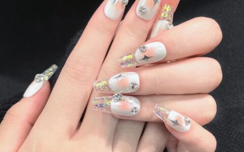 适合秋天的美甲图片合集,总有一款适合你!