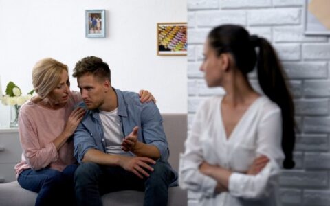 男人处理婆媳关系十条，男人如何协调婆媳矛盾？