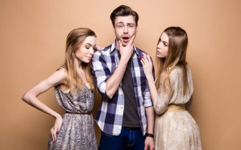 婚姻出现第三者怎么解决，如何对付第三者插足你的婚姻呢