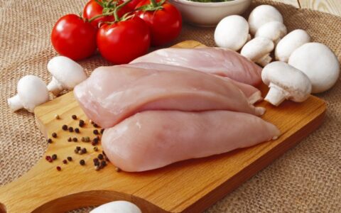 减肥低热量的鸡胸肉怎么做，瘦子天天吃的鸡胸肉料理